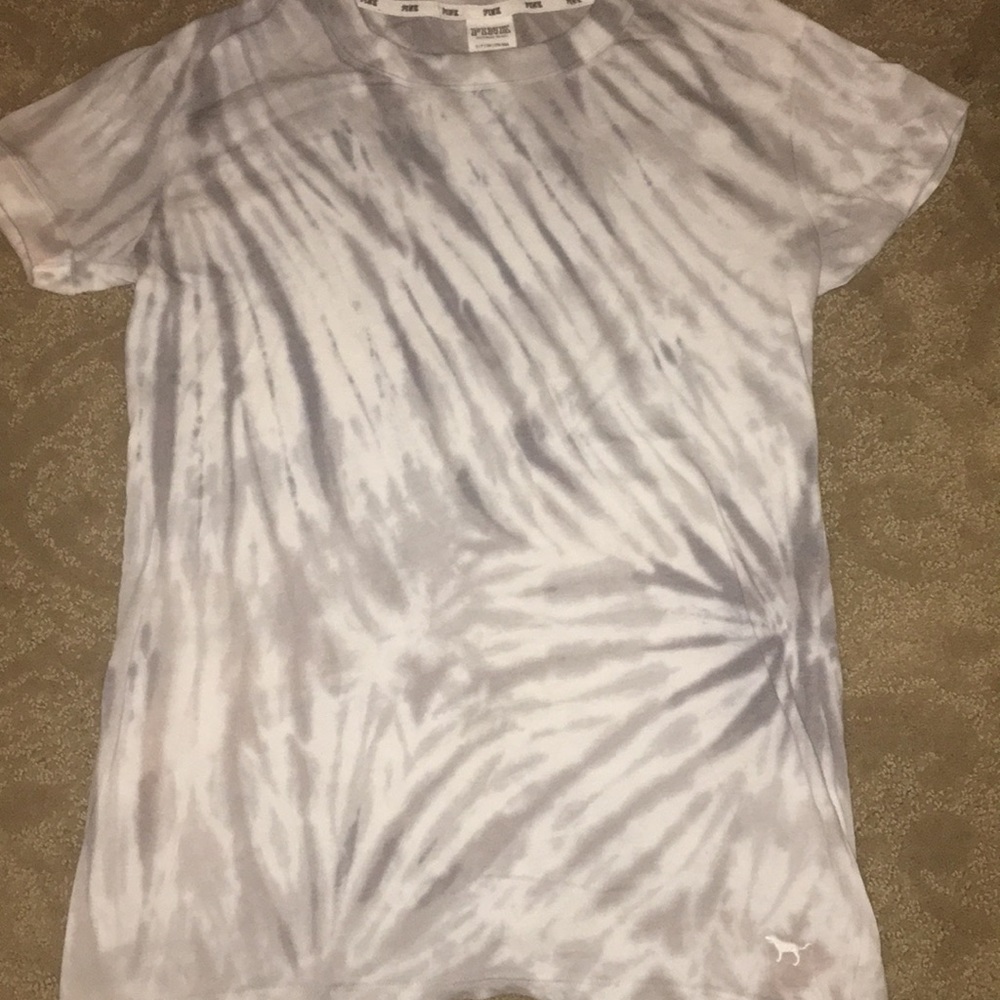 Tie-die shirt, from brand pink